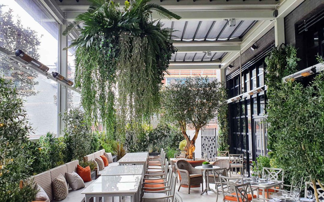 Year-round alfresco dining